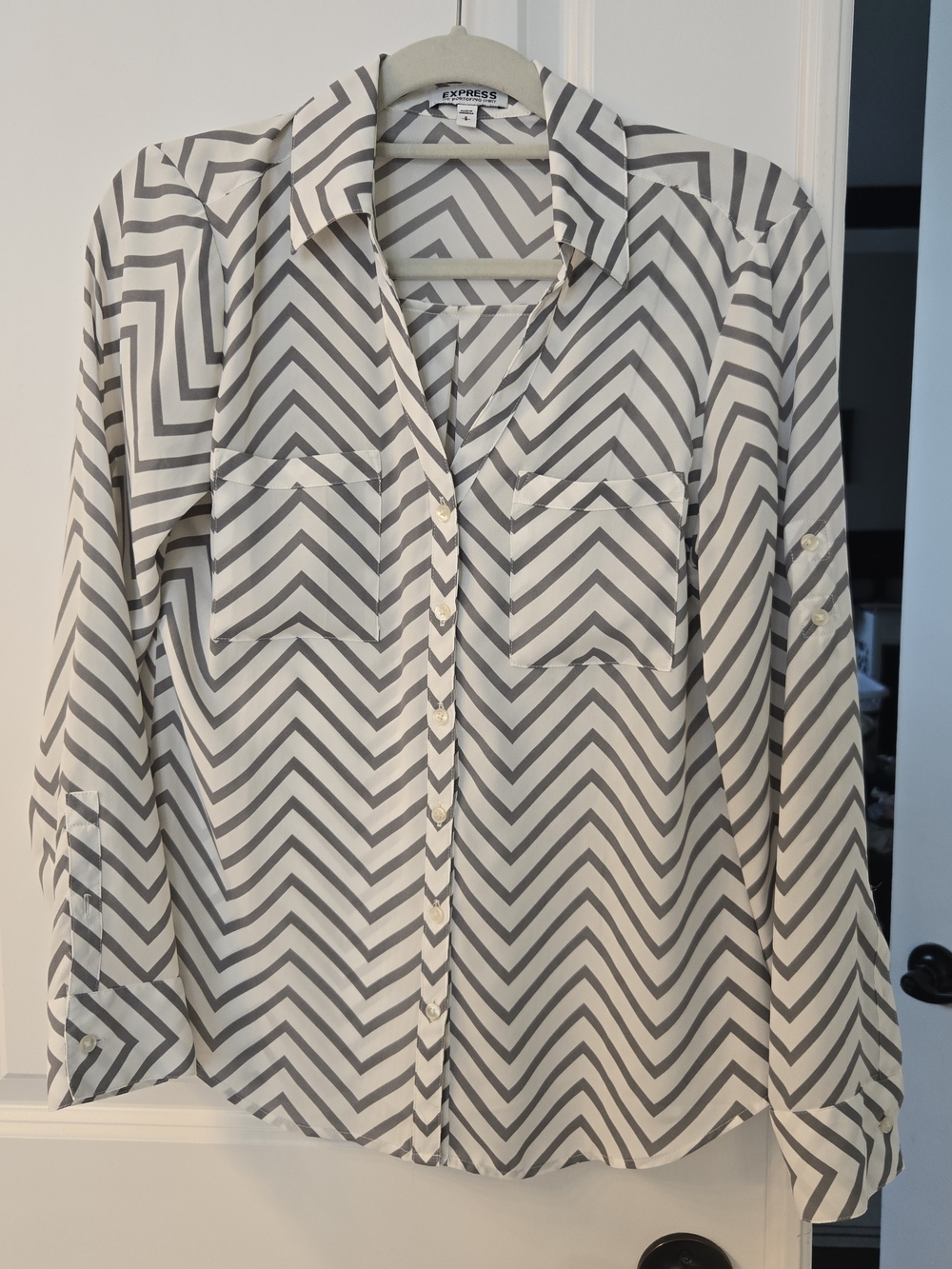 Express Chevron Button-Down Shirt in White and Gray